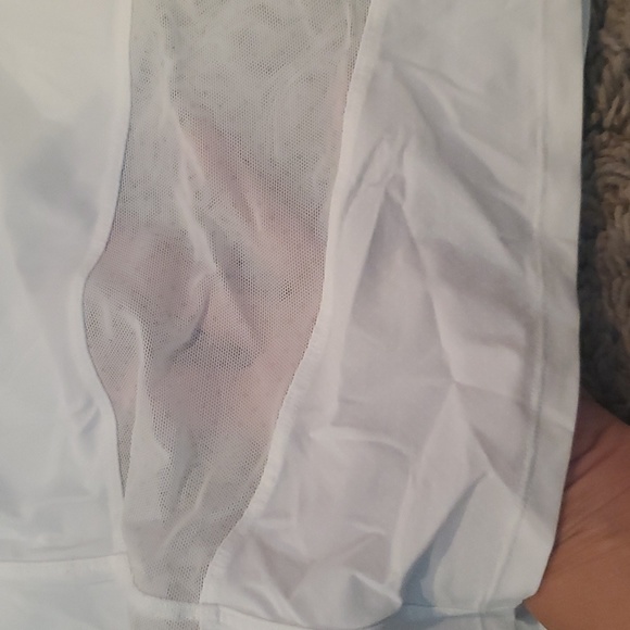 Lululemon tank - Picture 2 of 3